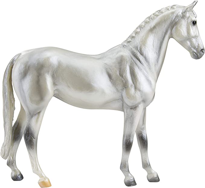 Breyer Pearly Grey Trakehner