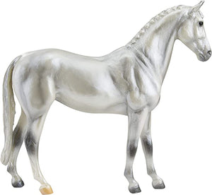 Breyer Pearly Grey Trakehner